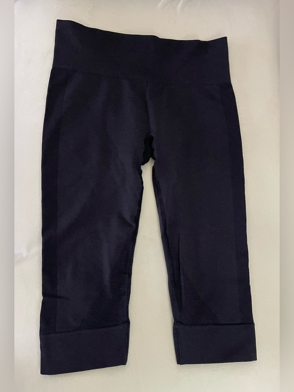 Lululemon Seamless Street Crop Capri Leggings Dark Navy Size 8 - Picture 5 of 9
